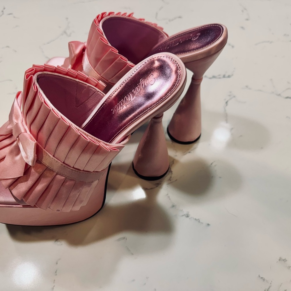 Sugar Thrillz Brand New Pink Platforms with Chunky Heel - Picture 15 of 15